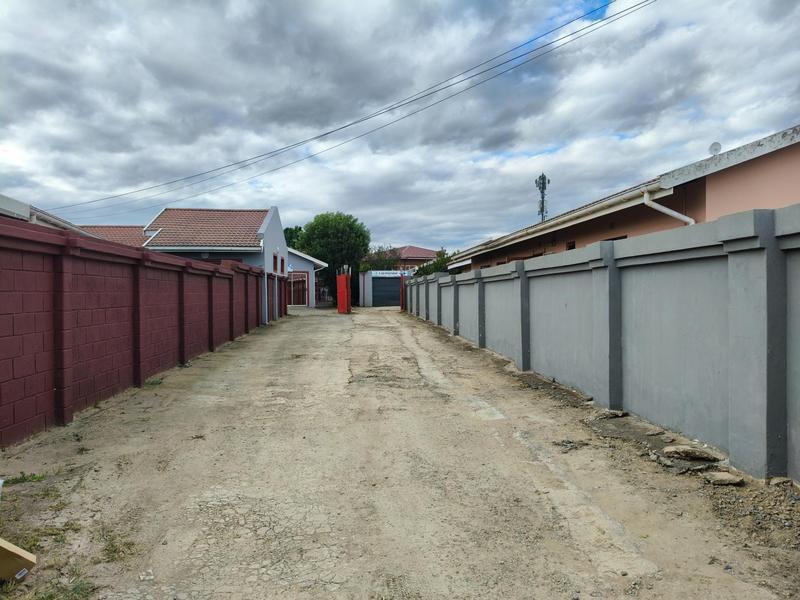 6 Bedroom Property for Sale in Mthata Eastern Cape